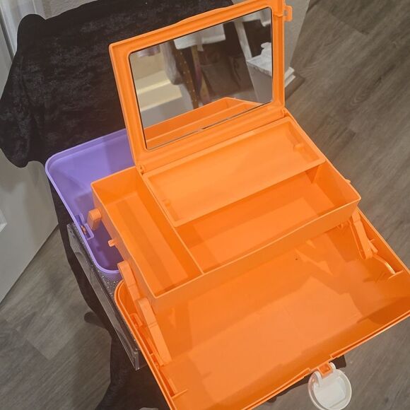 Caboodles On-The-Go Makeup Storage Box- Violet/Tangerine - Picture 13 of 13